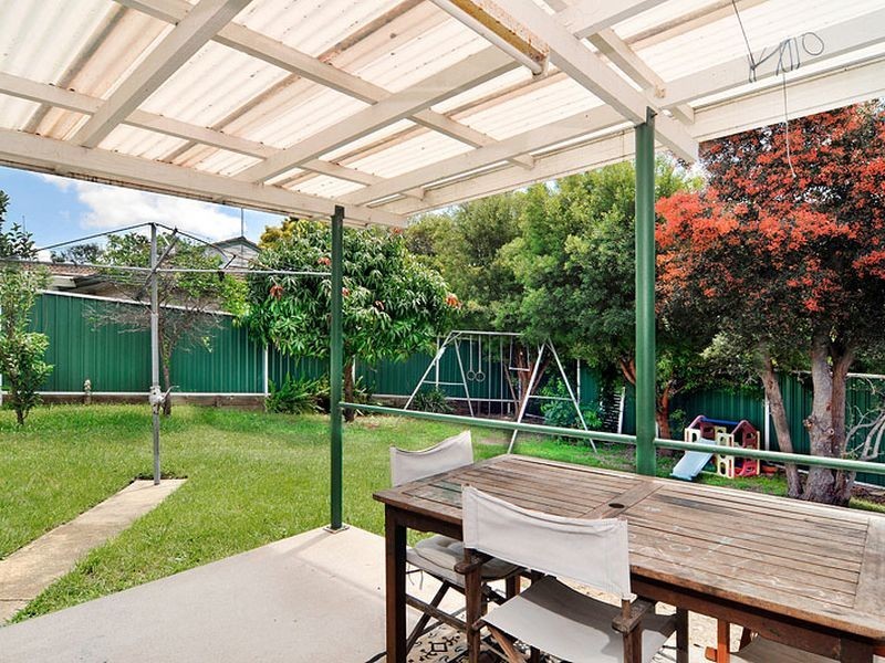 8 Vimy Street, Earlwood NSW 2206