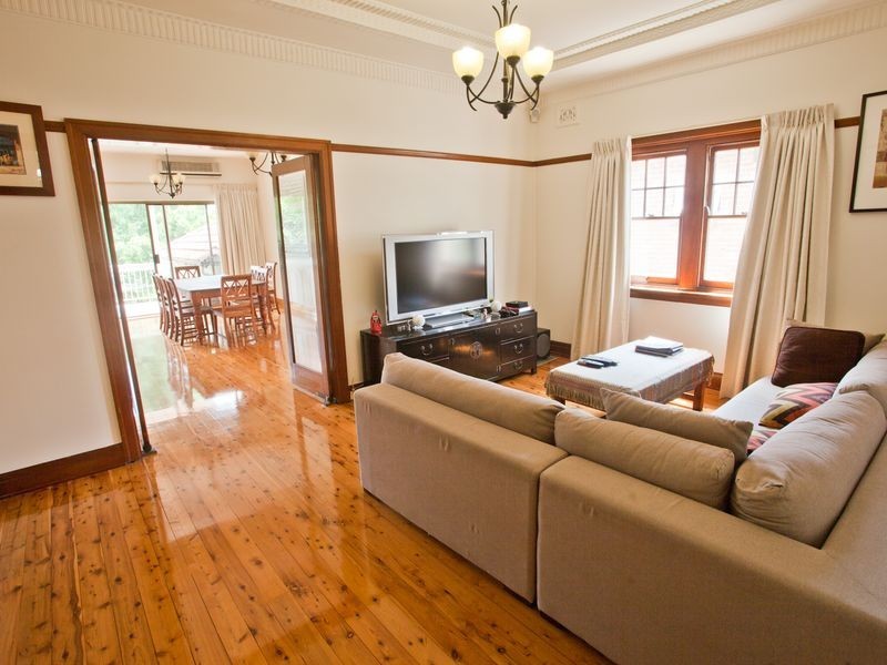 17 Boomerang Avenue, Earlwood NSW 2206