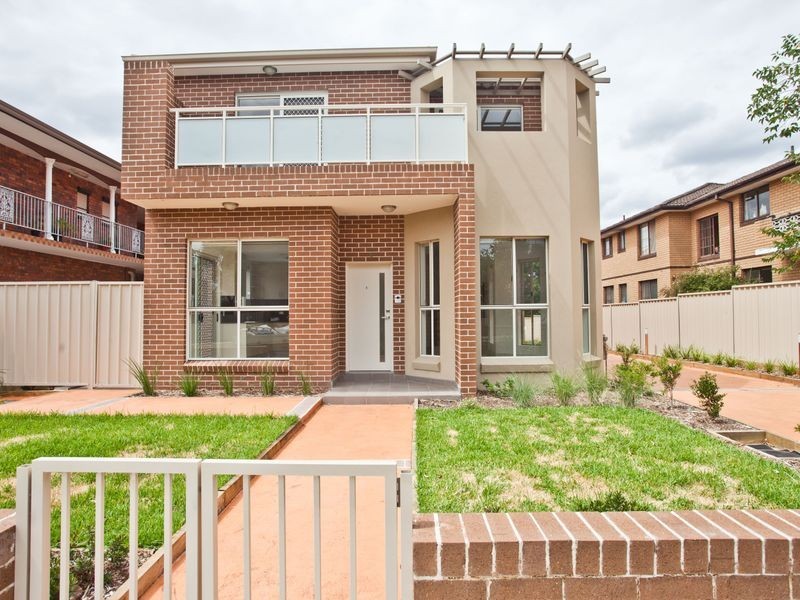 1/8 Rome St, Canterbury NSW 2193