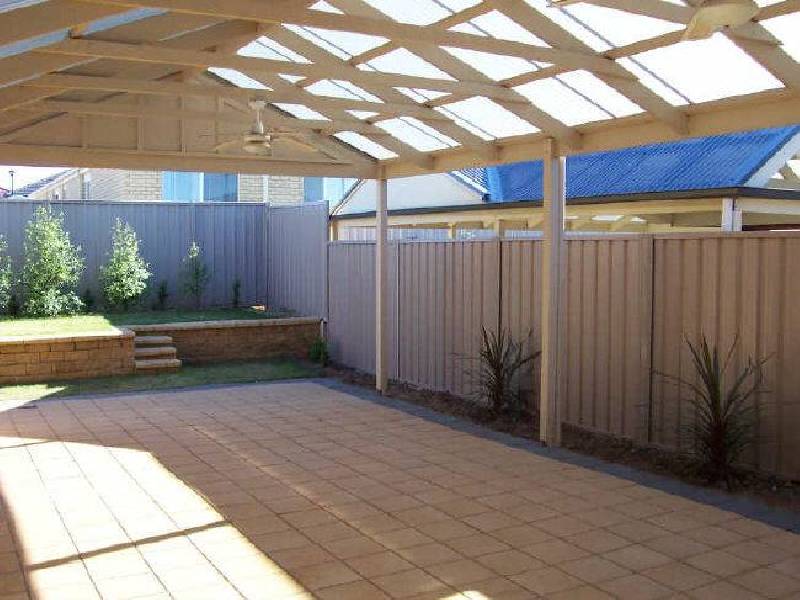 19 Verdant Parade, Woodcroft SA 5162