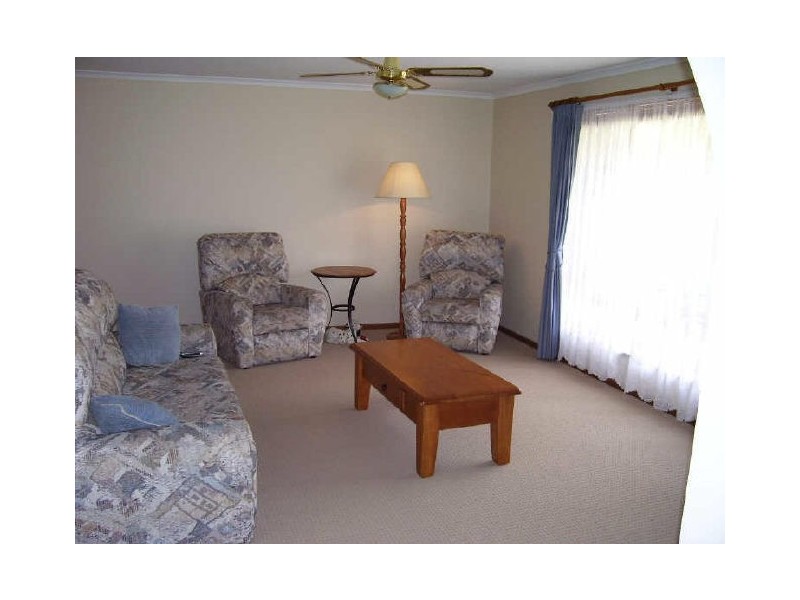 16 Rothschild Street, Woodcroft SA 5162