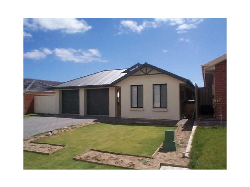 9 Sovereign Drive, Woodcroft SA 5162