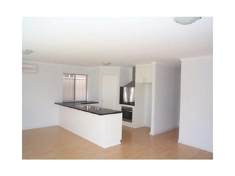 9 Sovereign Drive, Woodcroft SA 5162