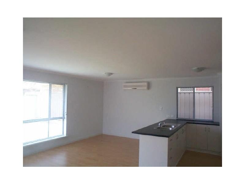 9 Sovereign Drive, Woodcroft SA 5162