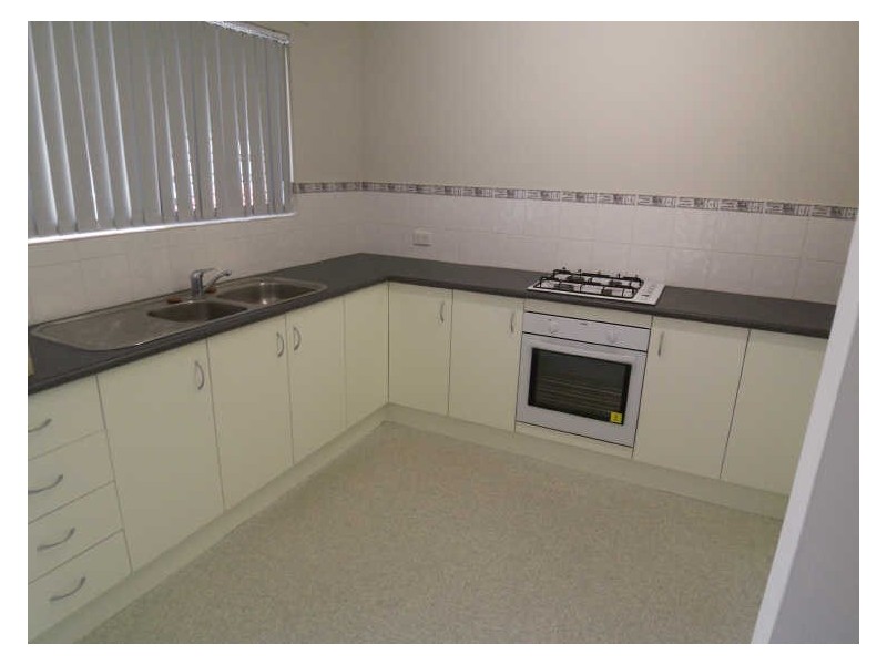 42 Southwell Crescent, Hamilton Hill WA 6163