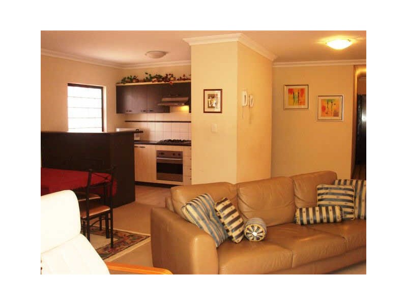 2/28 Bronte Street, East Perth WA 6004