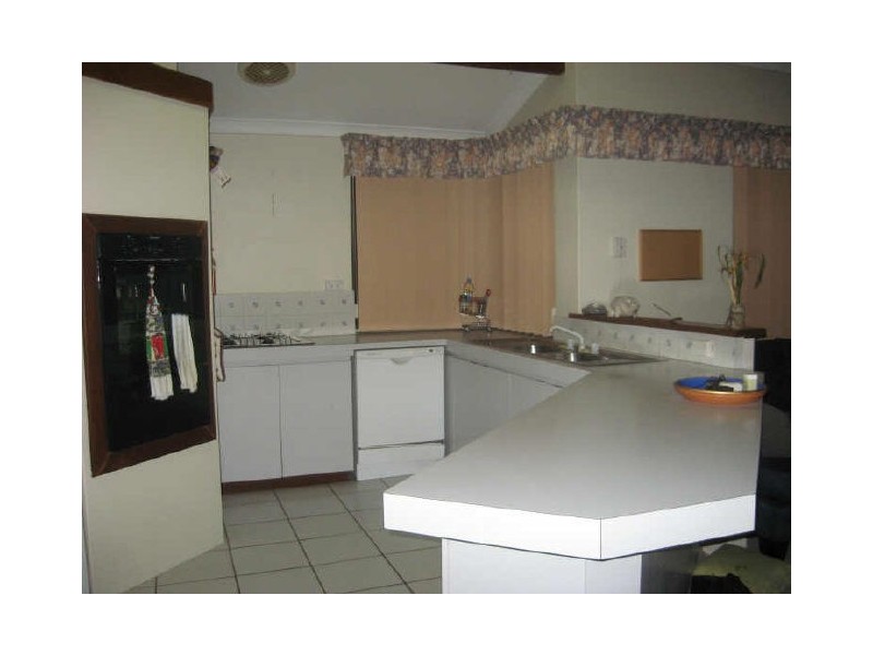 14 Taronga Drive, Kelmscott WA 6111