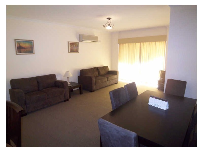 1/11 Regal Place, East Perth WA 6004