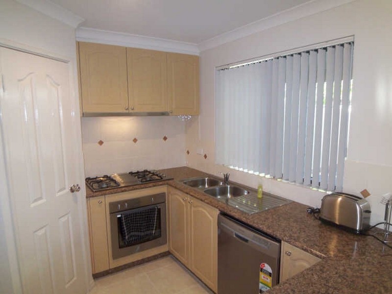 1/1 Havenvale Crescent, Dianella WA 6059