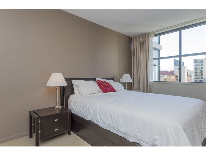 61/131 Adelaide Terrace, East Perth WA 6004