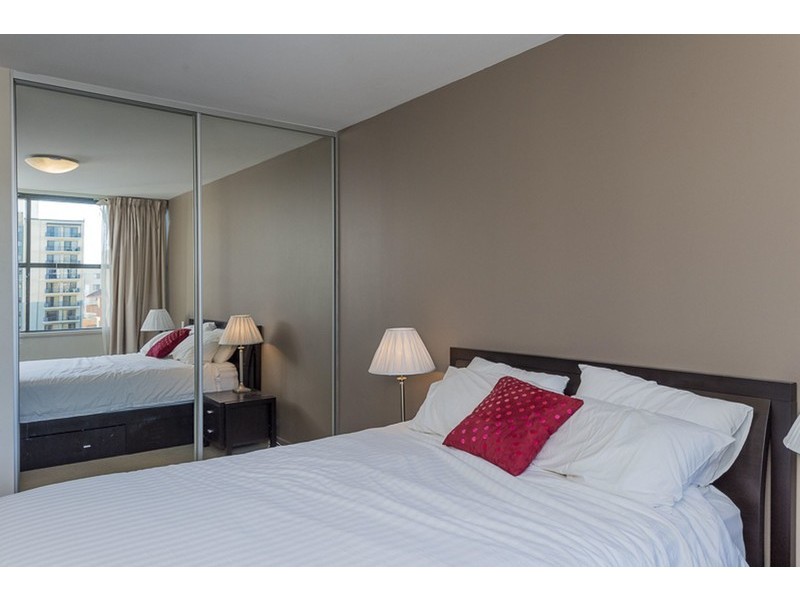 61/131 Adelaide Terrace, East Perth WA 6004