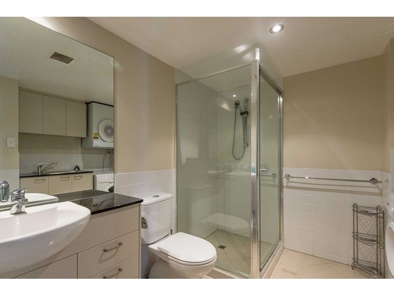 61/131 Adelaide Terrace, East Perth WA 6004