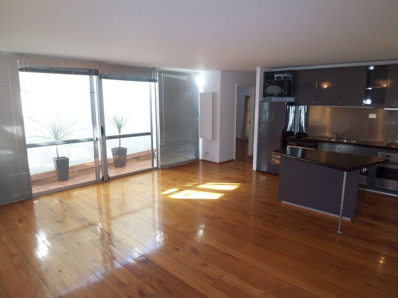 1 Little Saunders Street, East Perth WA 6004