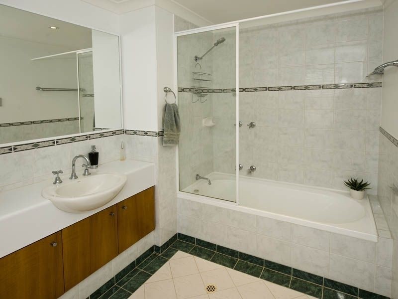 12B/2 Henry Lawson Walk, East Perth WA 6004