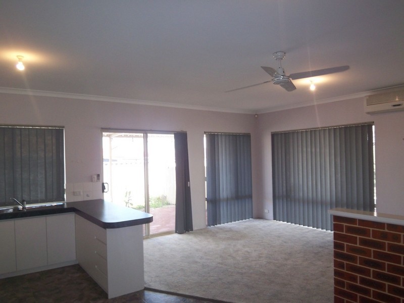 5 Simla Place, Caversham WA 6055