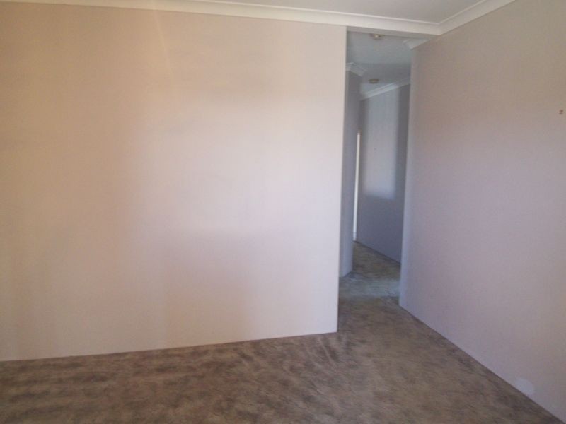 5 Simla Place, Caversham WA 6055