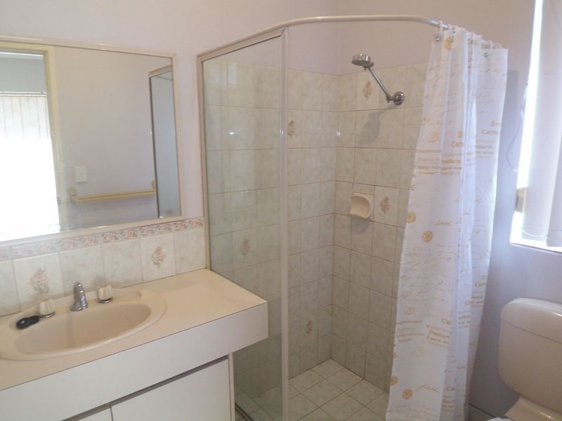 5 Simla Place, Caversham WA 6055