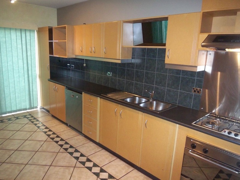 10/11 South Terrace, Como WA 6152