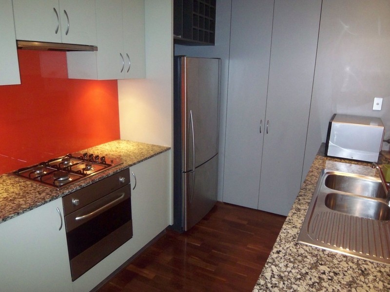 2/26 Saunders Street, East Perth WA 6004