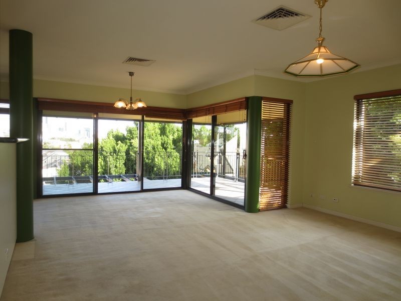 18/24 Constitution Street, East Perth WA 6004