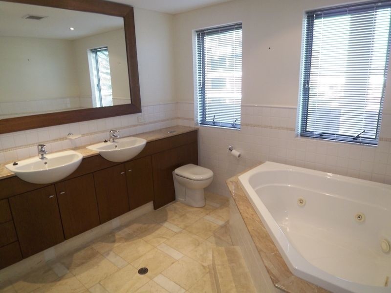 2C/29 Trafalgar Road, East Perth WA 6004