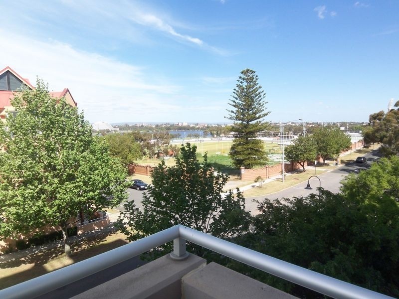 2C/29 Trafalgar Road, East Perth WA 6004