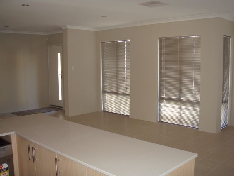 10/179 Leake Street, Belmont WA 6104
