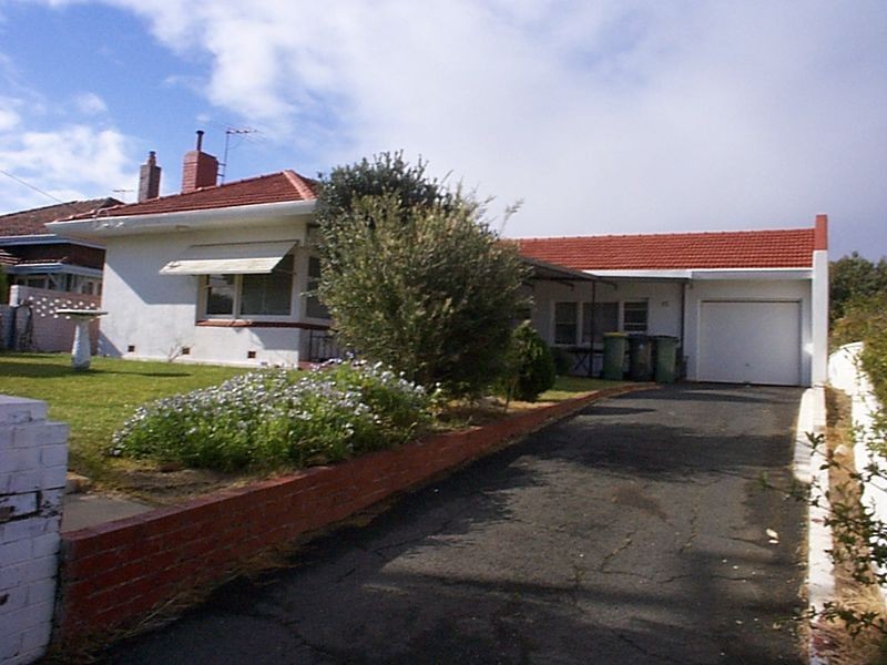 35 Fourth Avenue East, Maylands WA 6051