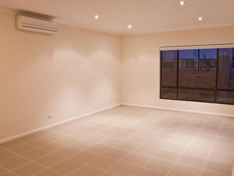 10 Perway Lane, Bassendean WA 6054