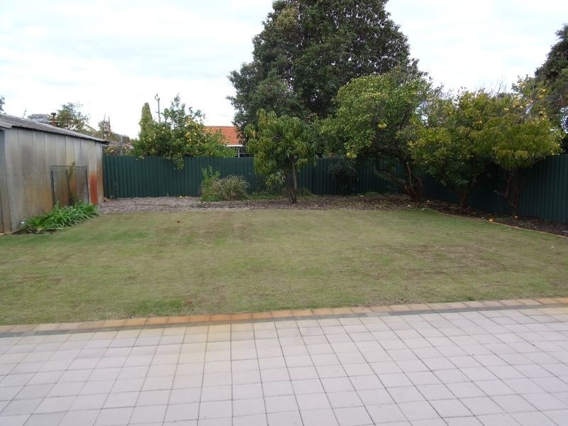 162 Arlunya Avenue, Cloverdale WA 6105