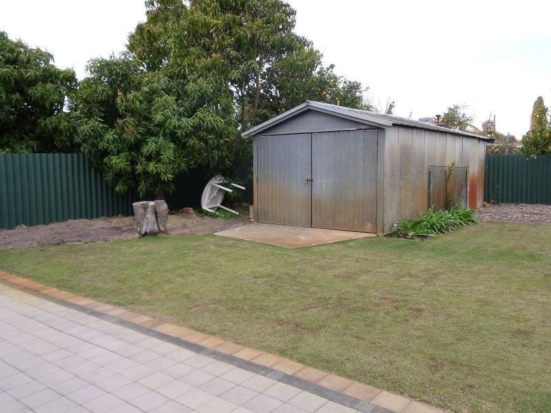 162 Arlunya Avenue, Cloverdale WA 6105