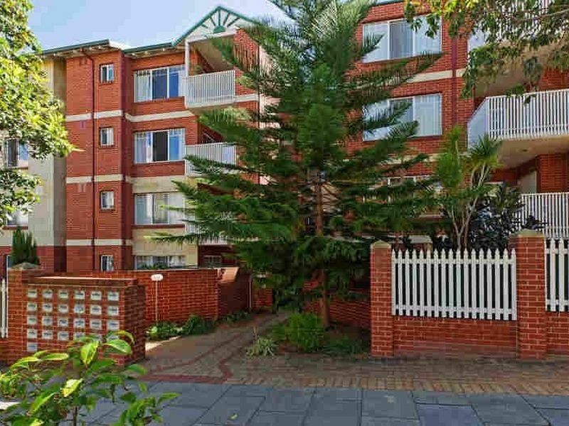 18/62 Bronte Street, East Perth WA 6004