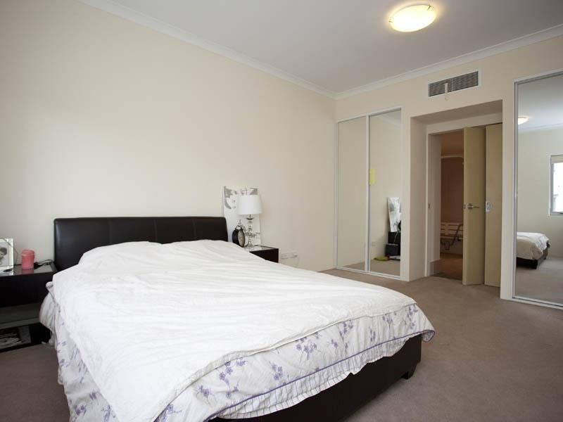 8/32 Fielder Street, East Perth WA 6004