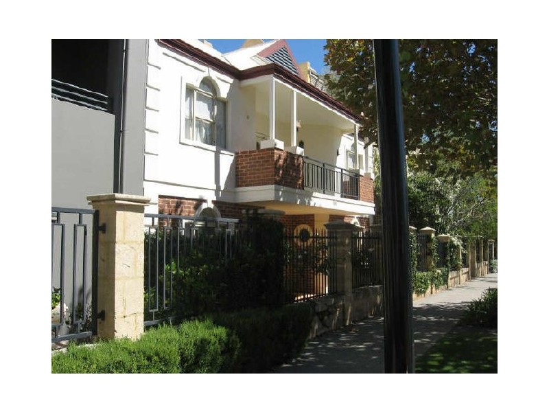 33 Trafalgar Road, East Perth WA 6004