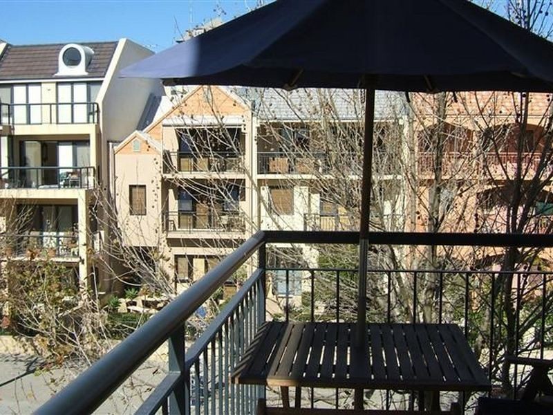 64/20 Royal Street, East Perth WA 6004