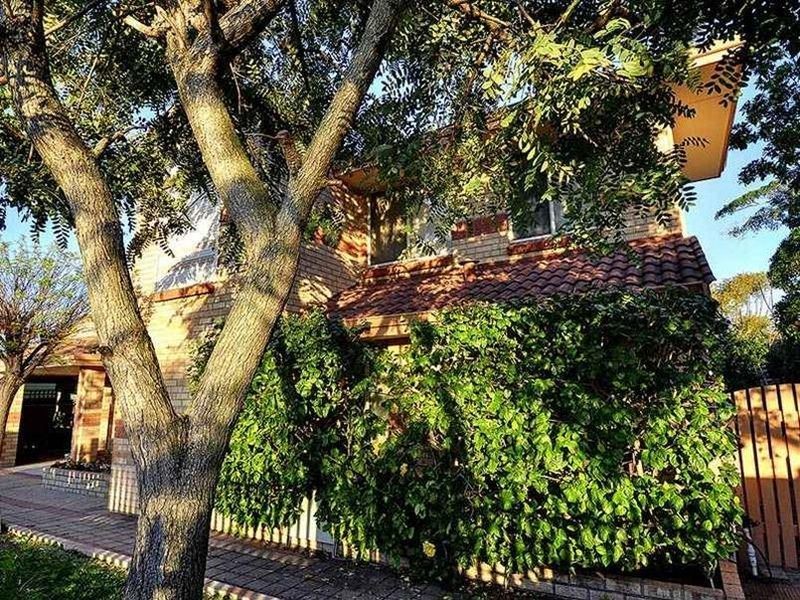 2a Cantlebury Road, Bayswater WA 6053