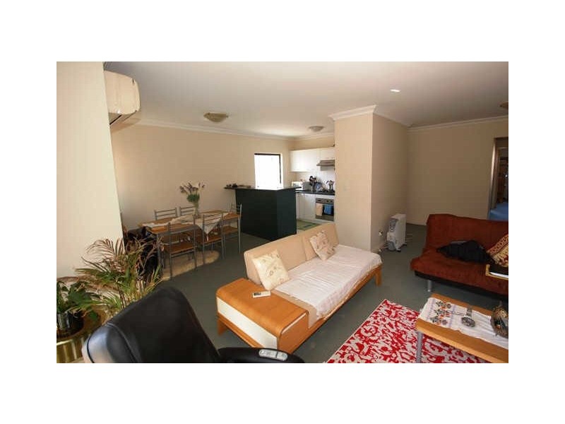 4/28 Bronte Street, East Perth WA 6004