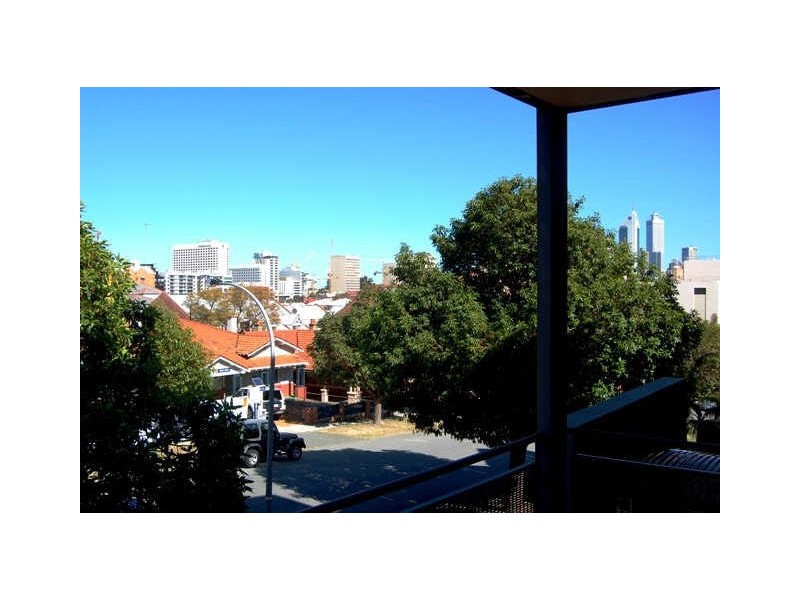 4/28 Bronte Street, East Perth WA 6004