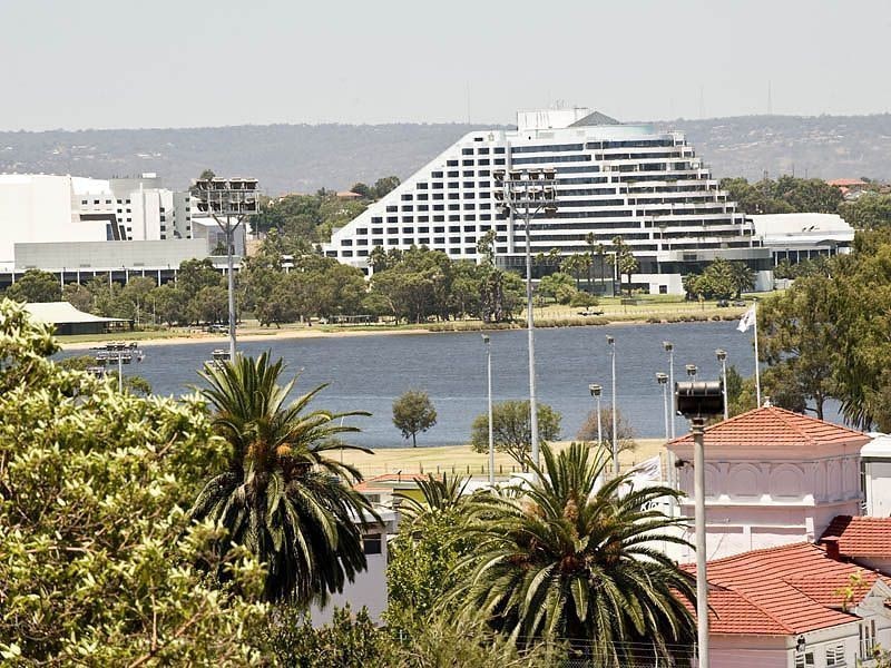 4/30 Waterloo Crescent, East Perth WA 6004