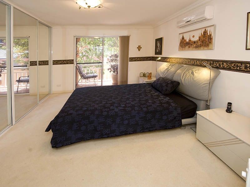 4/30 Waterloo Crescent, East Perth WA 6004