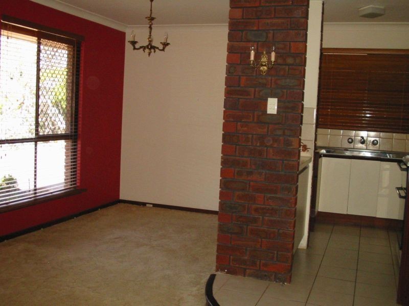 19b Ellerby Street, Glendalough WA 6016