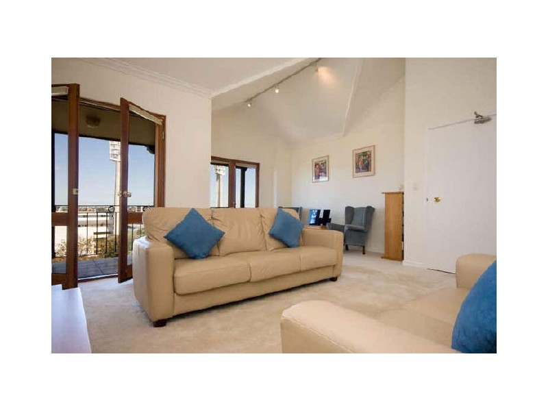 6/28 Waterloo Crescent, East Perth WA 6004