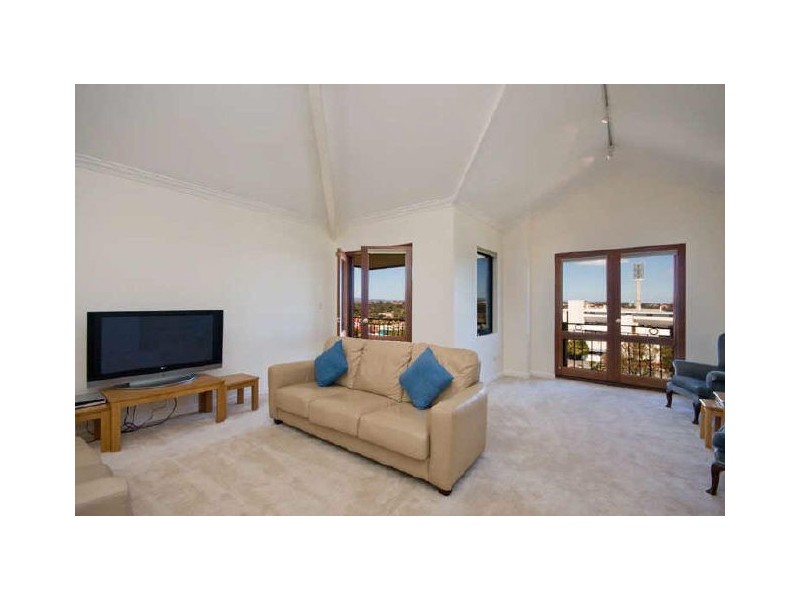 6/28 Waterloo Crescent, East Perth WA 6004