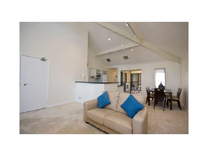 6/28 Waterloo Crescent, East Perth WA 6004