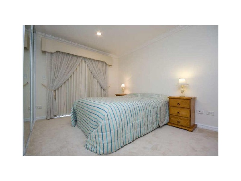 6/28 Waterloo Crescent, East Perth WA 6004