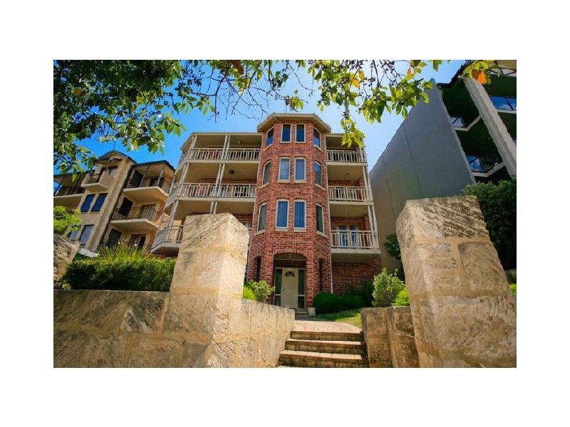 11/16 Waterloo Crescent, East Perth WA 6004