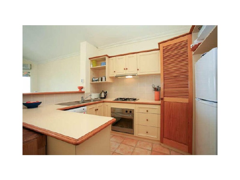 11/16 Waterloo Crescent, East Perth WA 6004