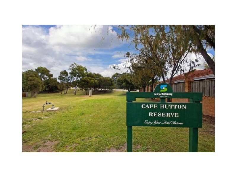 18 David Close, Osborne Park WA 6017