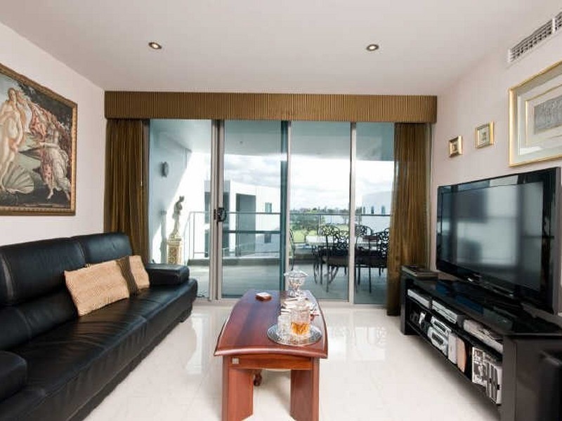 15/132 Terrace Road, Perth WA 6000