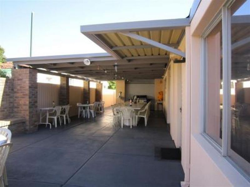 198 Sixth Avenue, Inglewood WA 6052